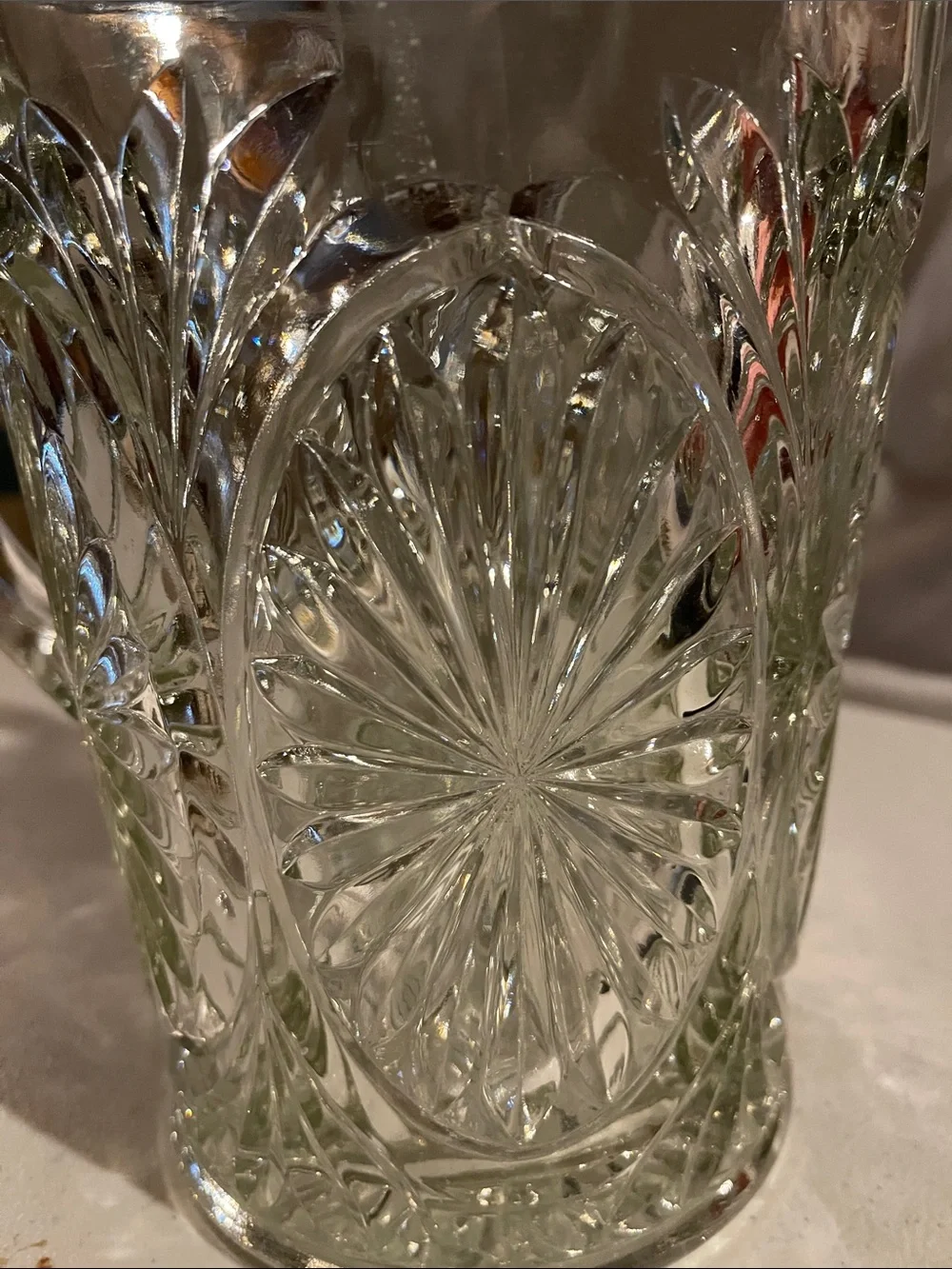 Vintage Anchor Hocking Medallion Glass Pitcher • Water Jug Ice Lip